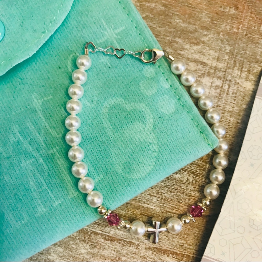 Children’s Swarovski Pearl SS Cross Bracelet - Picture 5 of 8